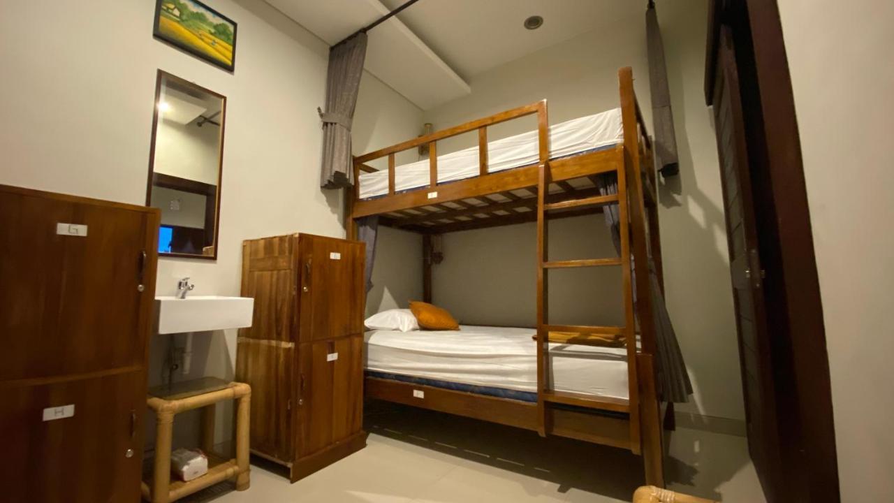 Suwardika Homestay & Dormitory سانور المظهر الخارجي الصورة